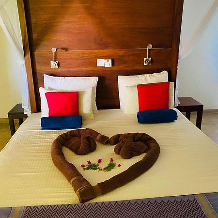 King'S Elephant Cabanas & Restaurant Tangalle Ngoại thất bức ảnh