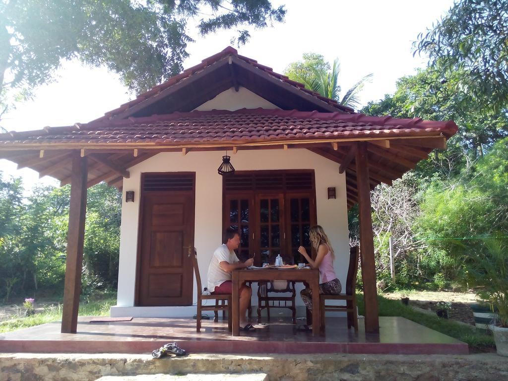 King'S Elephant Cabanas & Restaurant Tangalle Ngoại thất bức ảnh