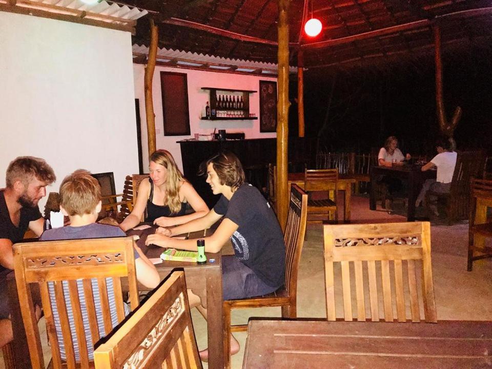 King'S Elephant Cabanas & Restaurant Tangalle Ngoại thất bức ảnh