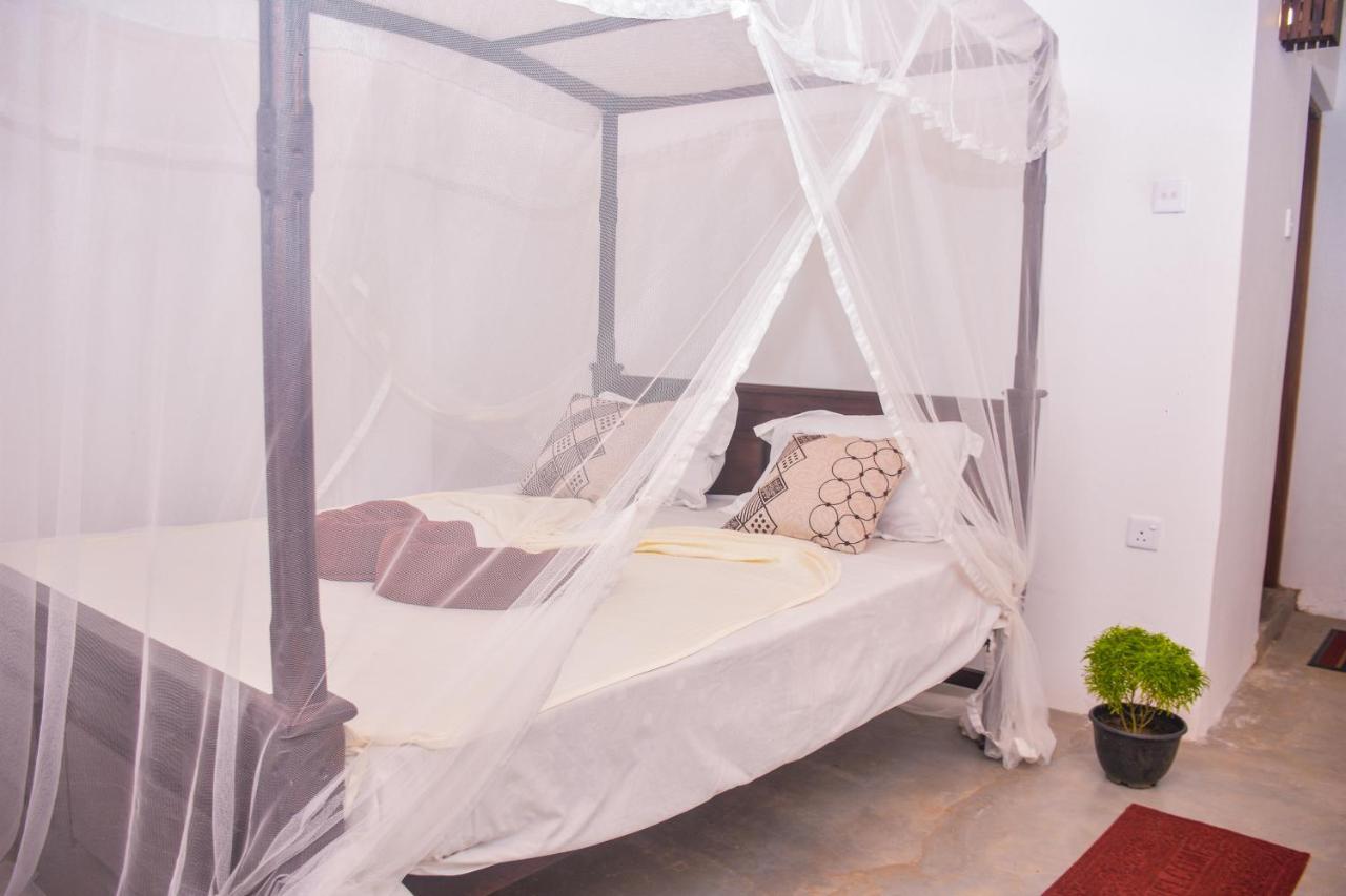 King'S Elephant Cabanas & Restaurant Tangalle Ngoại thất bức ảnh